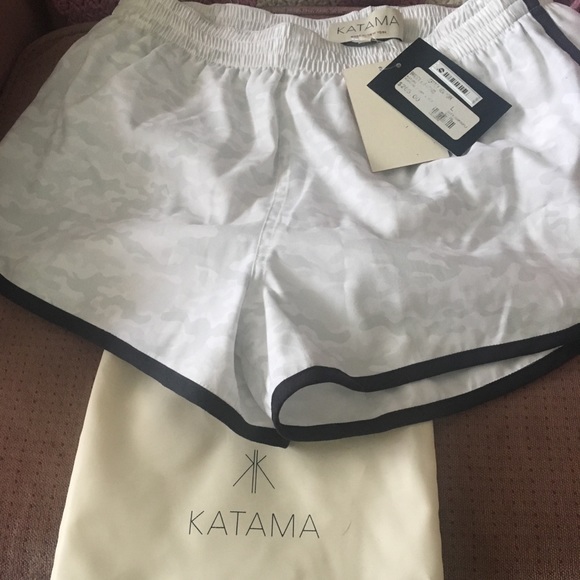 Katama Men’s Large running shorts